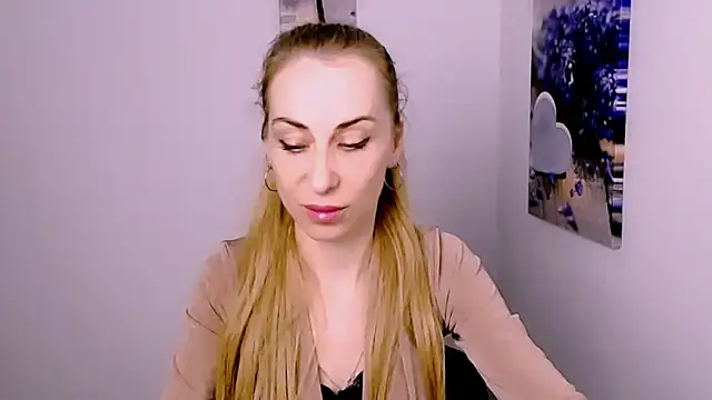 Snapshot of Create_your_own_sun chatting on November 26, 2025, 3:24 pm Create your own sun online show from November 26, 2025, 3:24 pm