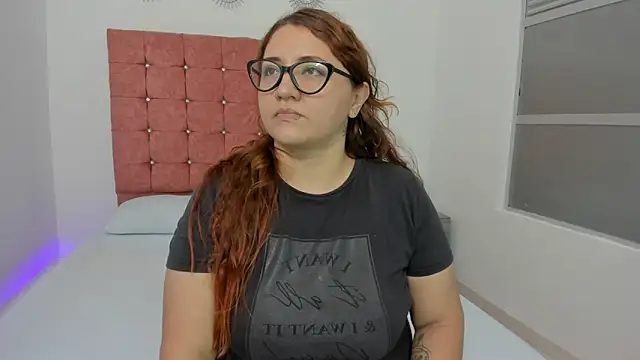 mishell lovely online show from March 10, 2026, 2:00 pm