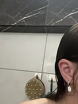 LilyIrons online show from June 4, 2026, 10:16 pm