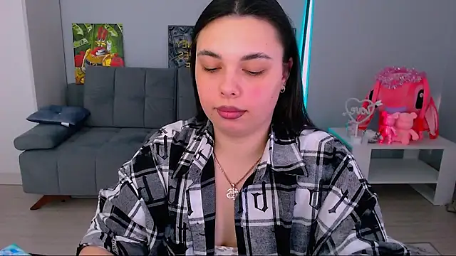 queenofthesense  online show from February 4, 2026, 9:15 am