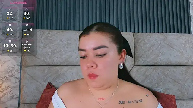 leilapons online show from June 24, 2026, 7:35 pm