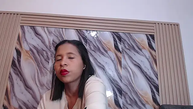 Samantha Fox69  online show from March 15, 2026, 2:17 am