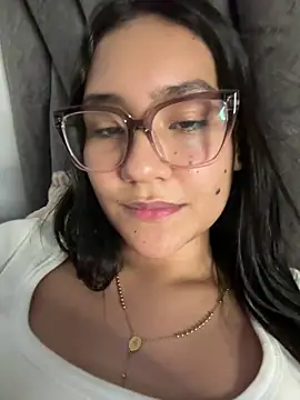 noa moon online show from May 2, 2026, 3:06 pm