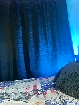 Snapshot of EVAH_LEE_ chatting on October 10, 2025, 3:27 am EVAH LEE online show from October 10, 2025, 3:27 am