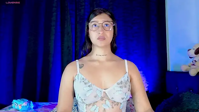 Snapshot of EVAH_LEE_ chatting on November 27, 2025, 3:52 am EVAH LEE online show from November 27, 2025, 3:52 am