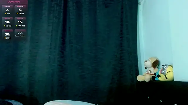 Snapshot of EVAH_LEE_ chatting on June 7, 2026, 3:43 am EVAH LEE online show from June 7, 2026, 3:43 am