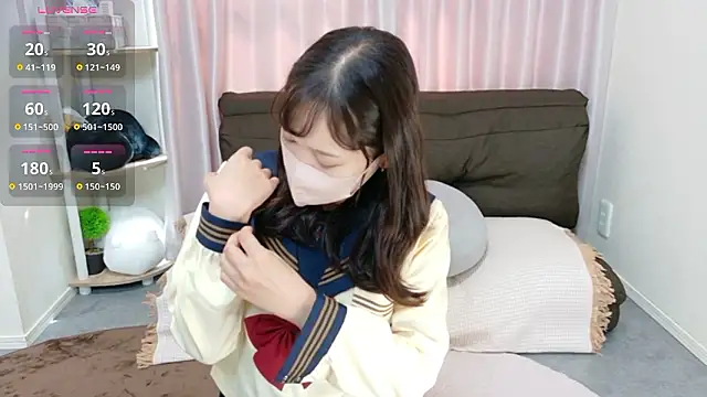 Snapshot of yuu-chan_ chatting on October 12, 2025, 4:11 am yuu-chan online show from October 12, 2025, 4:11 am