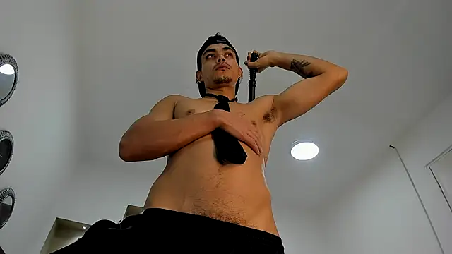 Snapshot of Tommy_kurtt chatting on October 29, 2025, 1:02 pm Tommy kurtt online show from October 29, 2025, 1:02 pm