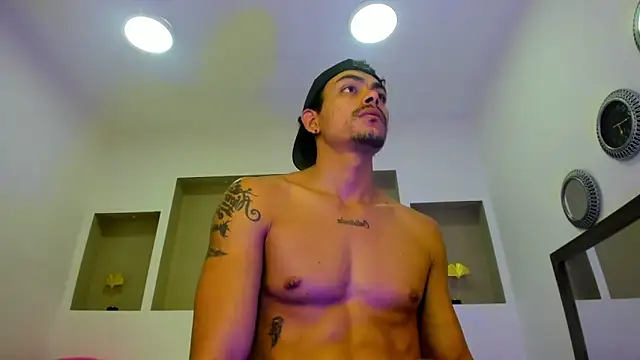 Snapshot of Tommy_kurtt chatting on November 7, 2025, 1:11 pm Tommy kurtt online show from November 7, 2025, 1:11 pm