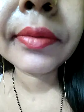 Snapshot of Sofia-ex chatting on May 14, 2026, 11:44 pm Sofia-ex online show from May 14, 2026, 11:44 pm