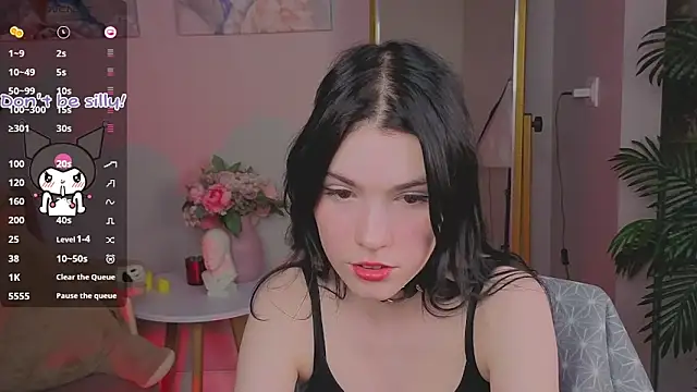 Sophie SkyAngel online show from October 3, 2025, 9:12 pm