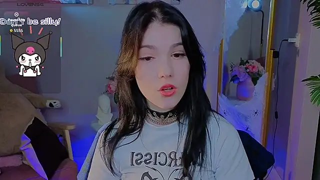 Sophie SkyAngel online show from October 28, 2025, 1:47 pm