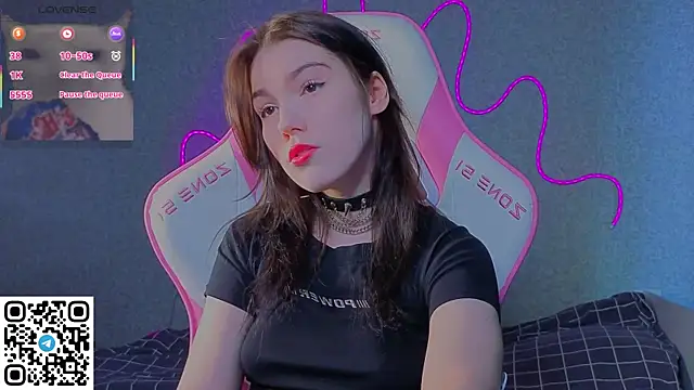 Sophie SkyAngel online show from April 22, 2026, 3:02 pm