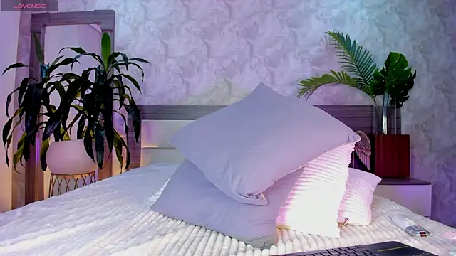 Snapshot of Alaiaguerra chatting on August 1, 2026, 7:57 pm Alaiaguerra online show from August 1, 2026, 7:57 pm