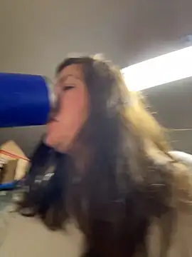 Snapshot of petalsexy chatting on November 16, 2025, 5:29 pm petalsexy online show from November 16, 2025, 5:29 pm