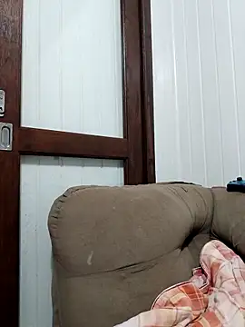 cicinha3657 online show from April 26, 2026, 5:05 am