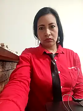 Snapshot of PAULA20- chatting on September 19, 2025, 12:39 pm PAULA20- online show from September 19, 2025, 12:39 pm