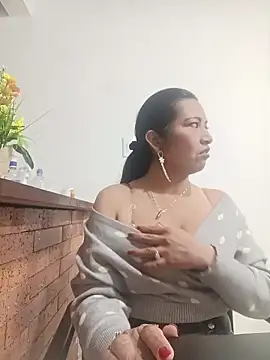 Snapshot of PAULA20- chatting on October 4, 2025, 12:36 pm PAULA20- online show from October 4, 2025, 12:36 pm