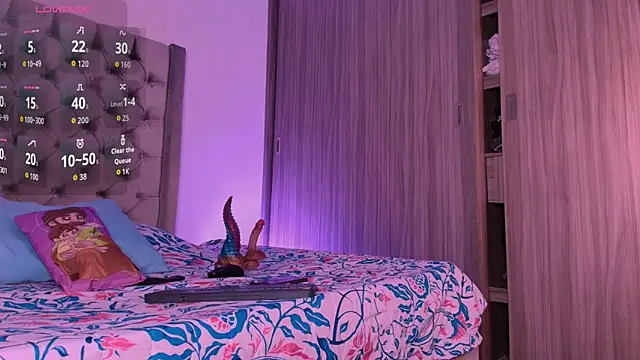 dreamsussi online show from March 13, 2026, 10:49 pm