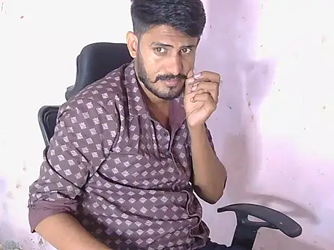 krishjaat43 online show from April 30, 2026, 12:22 pm