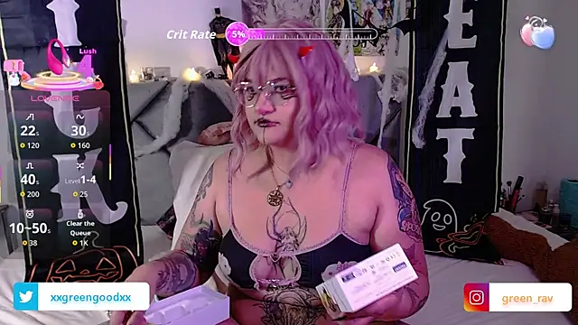 XxGreenGoodxX online show from October 28, 2025, 9:50 pm