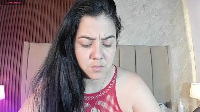 Snapshot of _Cris_Spicy_ chatting on May 8, 2026, 4:12 pm Cris Spicy online show from May 8, 2026, 4:12 pm