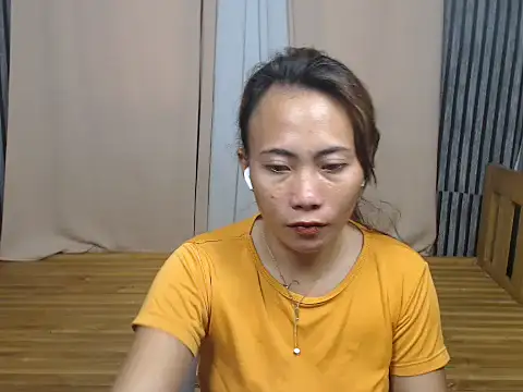 Snapshot of joanpetite chatting on October 30, 2025, 12:01 am joanpetite online show from October 30, 2025, 12:01 am