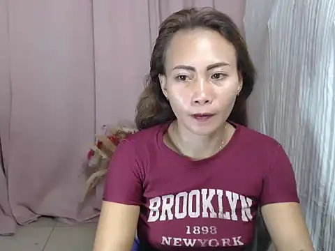 Snapshot of joanpetite chatting on March 9, 2026, 12:25 am joanpetite online show from March 9, 2026, 12:25 am