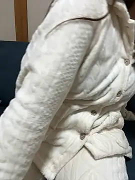 mayu06000 online show from December 19, 2025, 5:42 pm