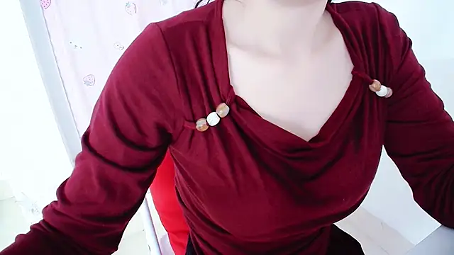 mylove20022 online show from February 5, 2026, 12:32 pm