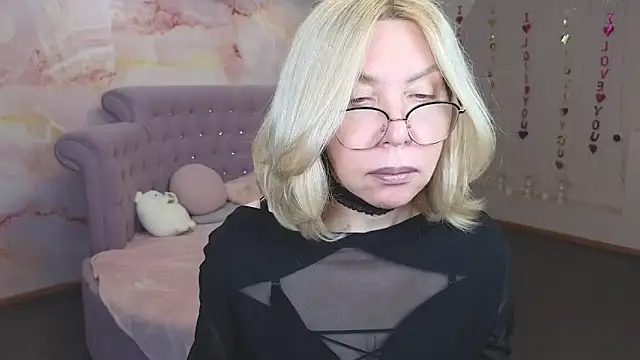 Snapshot of Wendy_Waves chatting on September 27, 2025, 10:53 am Wendy Waves online show from September 27, 2025, 10:53 am