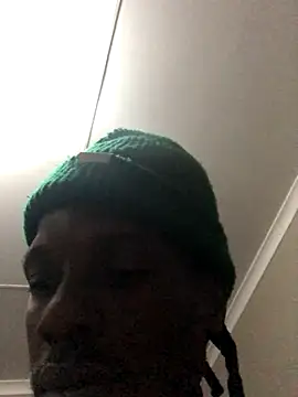 Snapshot of cuminsidebby chatting on October 17, 2025, 8:11 pm cuminsidebby online show from October 17, 2025, 8:11 pm