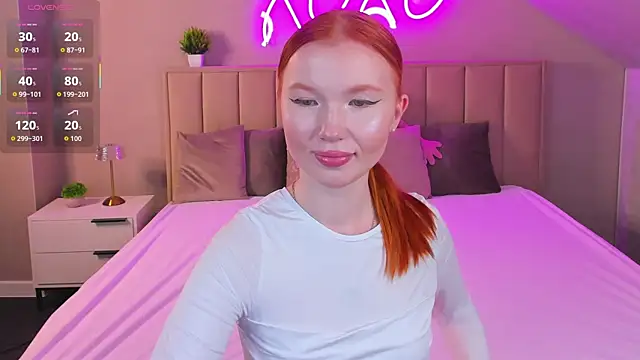 Snapshot of Anna_Patterson chatting on October 9, 2025, 10:35 am Anna Patterson online show from October 9, 2025, 10:35 am