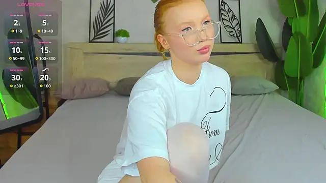 Snapshot of Anna_Patterson chatting on August 2, 2026, 9:19 am Anna Patterson online show from August 2, 2026, 9:19 am
