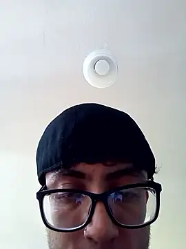 Snapshot of Jaleale33 chatting on September 24, 2025, 7:50 pm Jaleale33 online show from September 24, 2025, 7:50 pm