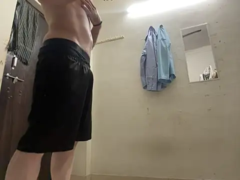 Snapshot of FitNhot_sam chatting on October 24, 2025, 3:08 pm FitNhot sam online show from October 24, 2025, 3:08 pm