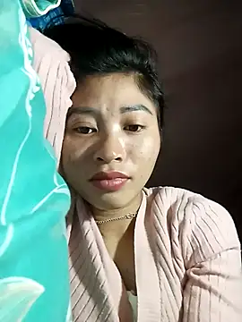 Snapshot of Phuongphuongg chatting on November 3, 2025, 7:31 am Phuongphuongg online show from November 3, 2025, 7:31 am