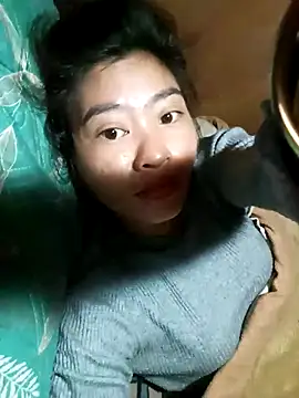 Snapshot of Phuongphuongg chatting on November 4, 2025, 8:19 pm Phuongphuongg online show from November 4, 2025, 8:19 pm