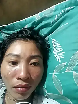 Snapshot of Phuongphuongg chatting on November 12, 2025, 2:39 pm Phuongphuongg online show from November 12, 2025, 2:39 pm