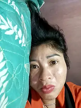 Snapshot of Phuongphuongg chatting on November 14, 2025, 10:29 pm Phuongphuongg online show from November 14, 2025, 10:29 pm