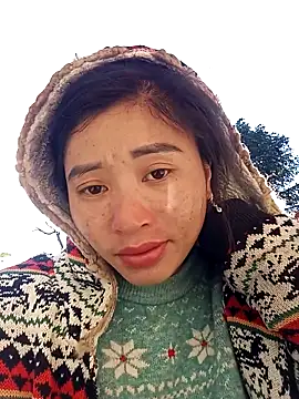 Snapshot of Phuongphuongg chatting on November 30, 2025, 8:18 am Phuongphuongg online show from November 30, 2025, 8:18 am