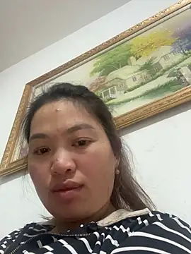 Snapshot of Nhung584 chatting on October 2, 2025, 1:51 pm Nhung584 online show from October 2, 2025, 1:51 pm