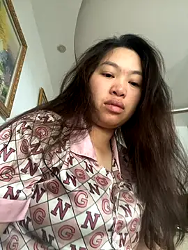 Snapshot of Nhung584 chatting on November 3, 2025, 1:29 am Nhung584 online show from November 3, 2025, 1:29 am