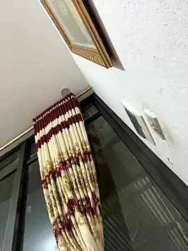 Snapshot of Nhung584 chatting on November 12, 2025, 1:00 pm Nhung584 online show from November 12, 2025, 1:00 pm