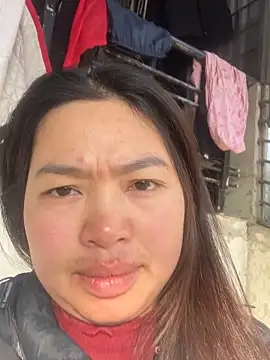 Snapshot of Nhung584 chatting on December 2, 2025, 1:11 am Nhung584 online show from December 2, 2025, 1:11 am