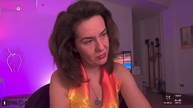 Snapshot of Witch_in_Silk chatting on November 9, 2025, 7:56 pm Witch in Silk online show from November 9, 2025, 7:56 pm