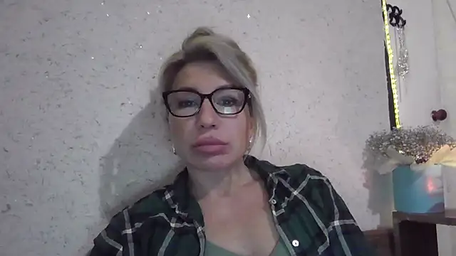 fox red lady7 online show from January 14, 2026, 4:23 pm