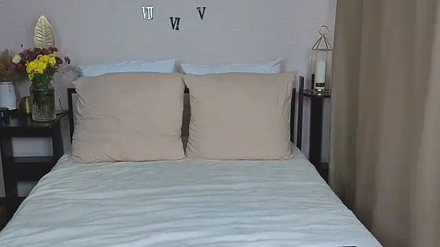 Snapshot of KathrynBrooks chatting on September 9, 2025, 12:26 pm KathrynBrooks online show from September 9, 2025, 12:26 pm