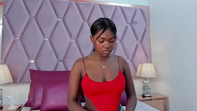 DahianaLopez  online show from January 9, 2026, 12:08 pm