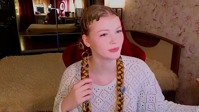 Jenny Skinner20 online show from December 19, 2025, 7:32 pm